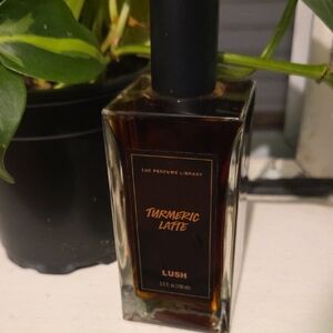 ✨ Lush Turmeric Latte Perfume 100ml – Seasonal Exclusive (New) ✨